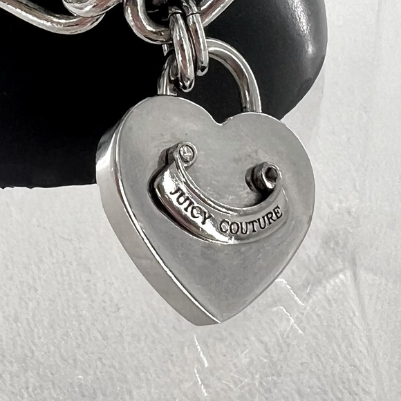 Juicy Couture Heart Bracelet - Picture 11 of 15